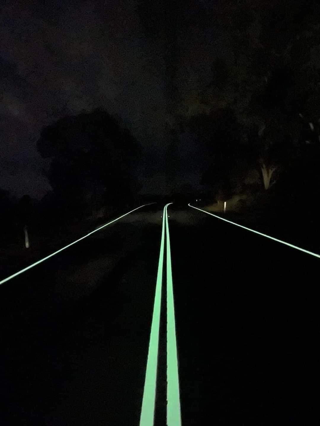 Pintura fluorescente, la nueva solución para elevar la seguridad en las carreteras de australia la revista del sureste mx Fddt2O8Wqamhvxu