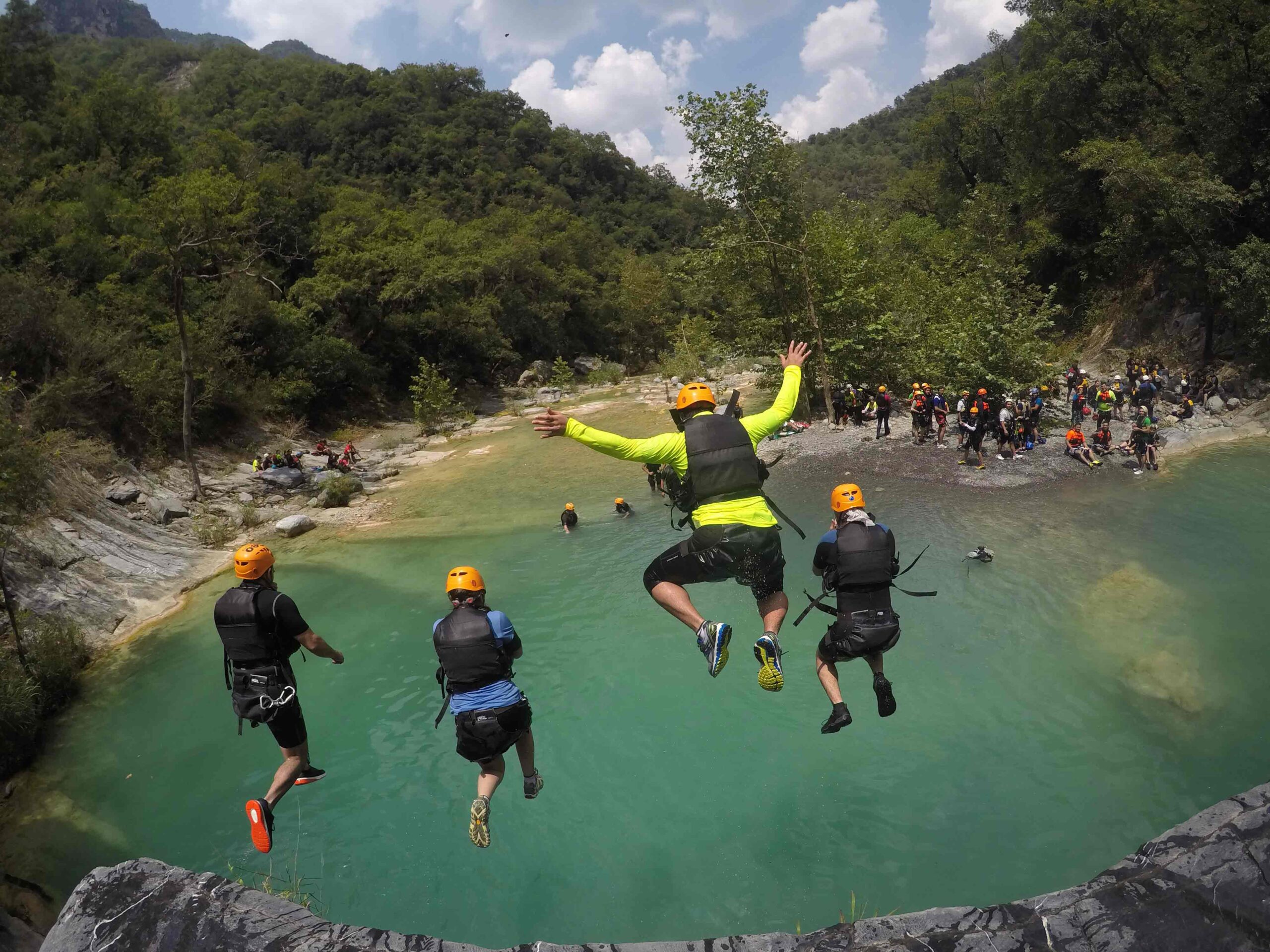 Turismo de aventura: los mejores destinos para hacer cañonismo en méxico la revista del sureste mx Matacanes Scaled