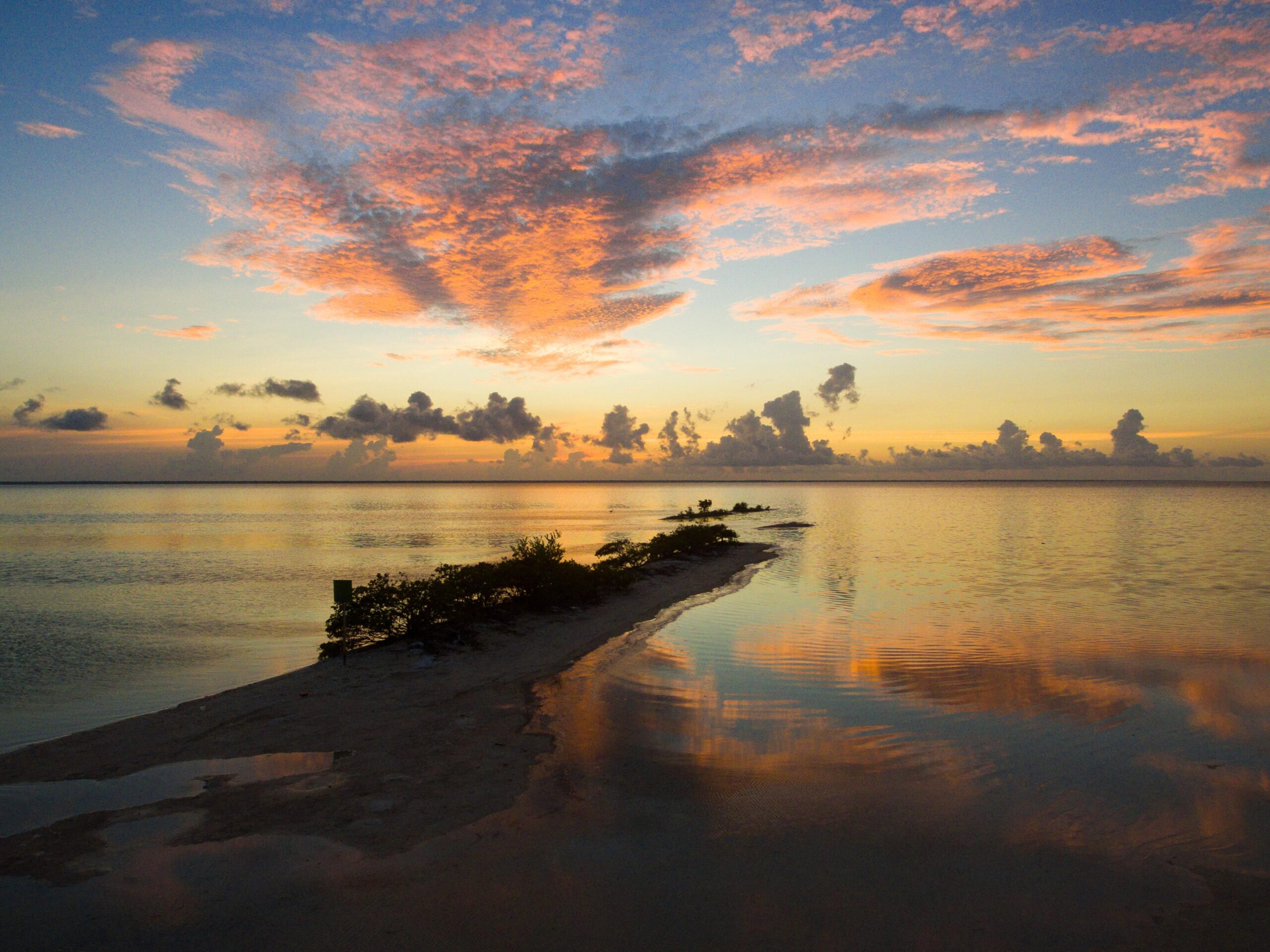 Descubre los mejores lugares para ver el atardecer en cancún la revista del sureste mx Eai391Wdkwkz Scaled