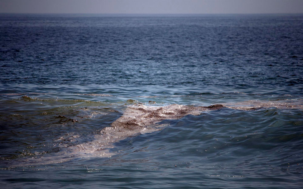 ¿Cuáles son las playas cerradas al turismo y la pesca en Oaxaca por derrame de hidrocarburos?