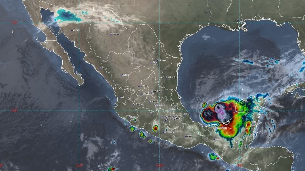 Tormenta Tropical 'Karl' afectará con lluvias intensas en Tabasco y Chiapas