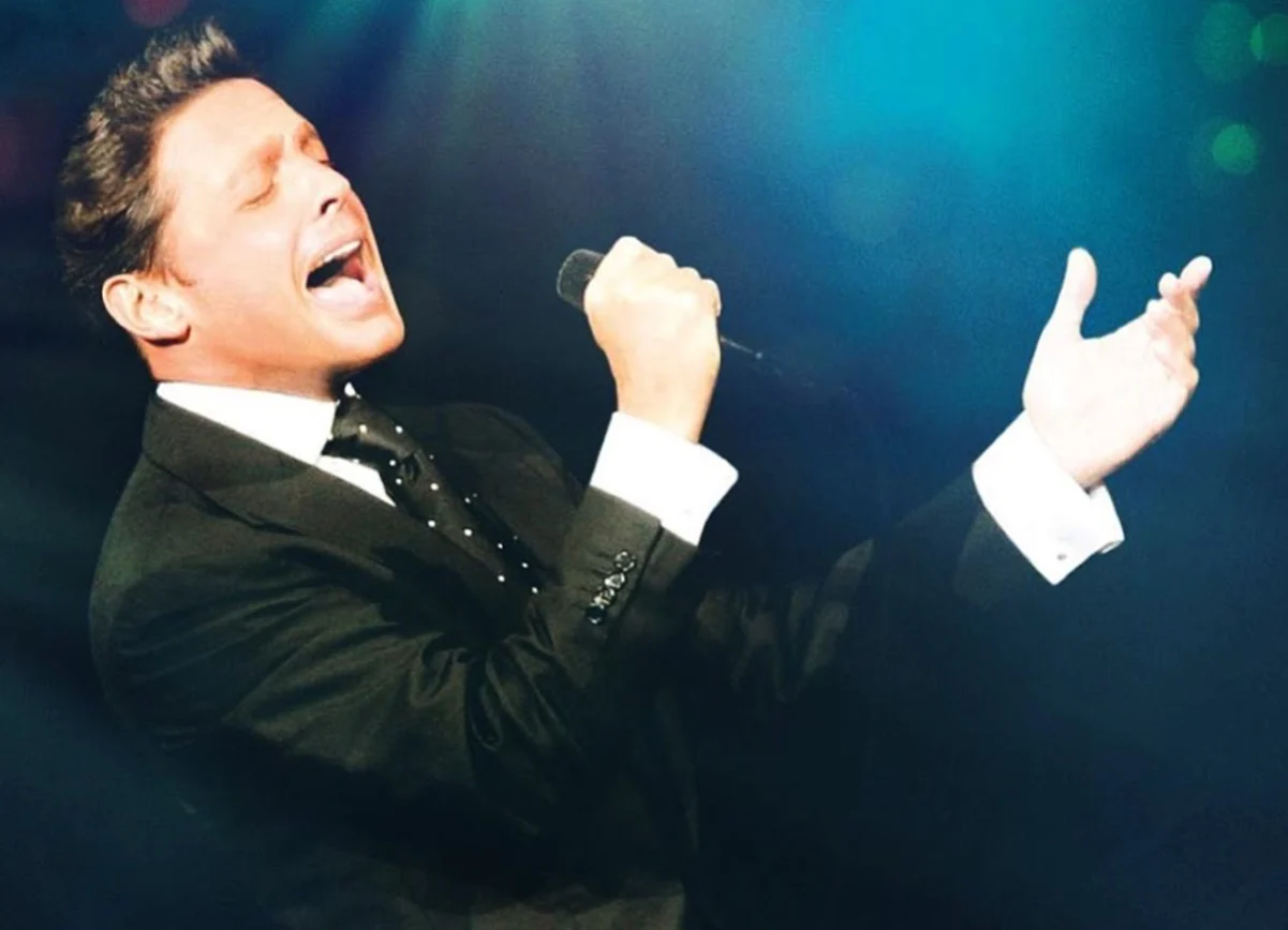 Confirmado, ¡luis miguel vuelve con gira y disco para el 2023! La revista del sureste mx Luis Miguel 2023