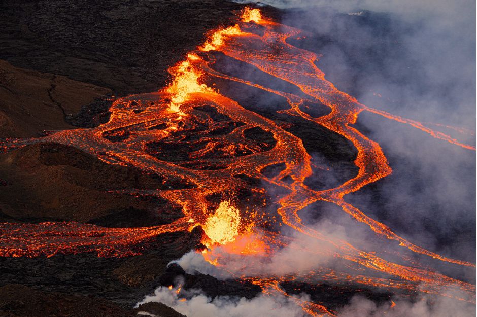 Hawái promueve el turismo volcánico tras erupción del volcán más grande del mundo la revista del sureste mx Mauna Loa 1