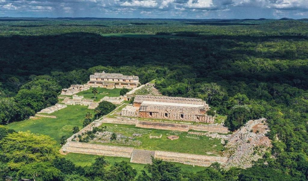 kabah la zona arqueologica mas poderosa en yucatan