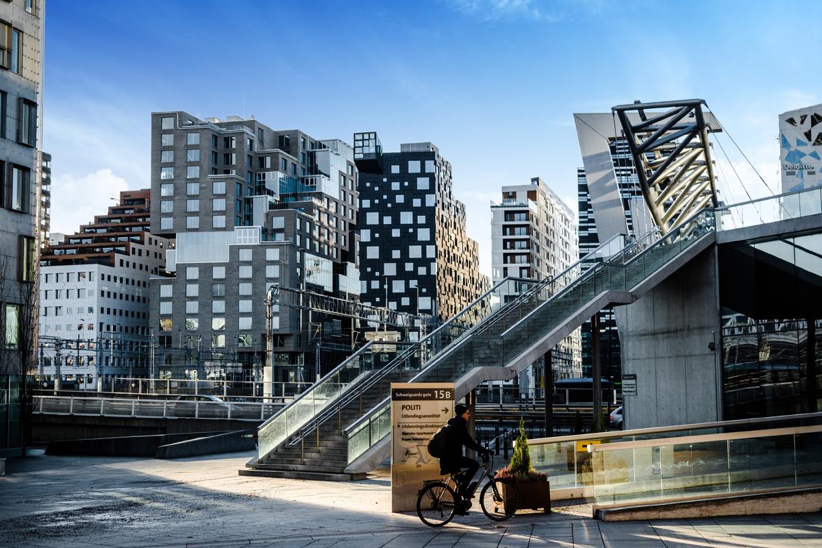 Noruega Oslo Barcode Shutterstockrf 761802088 Digitalmammoth Shutterstock