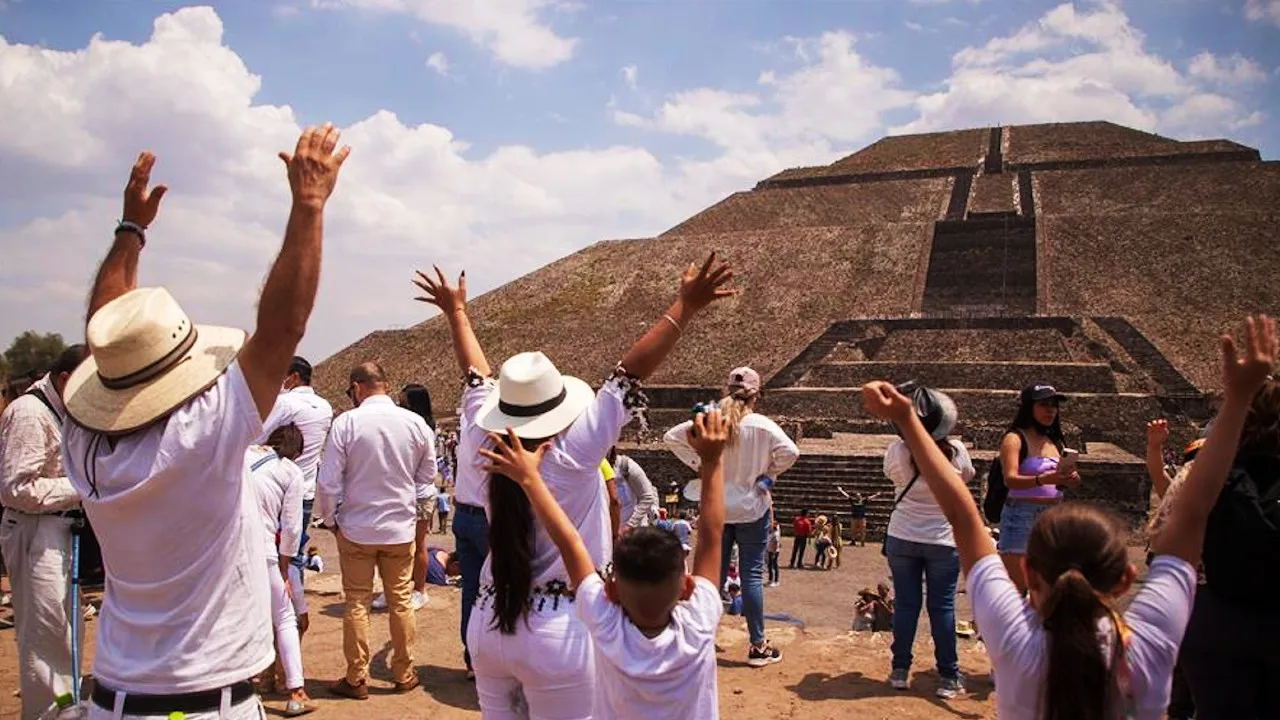 Las mejores zonas arqueológicas de méxico para vivir el equinoccio la revista del sureste mx Teotihuacan