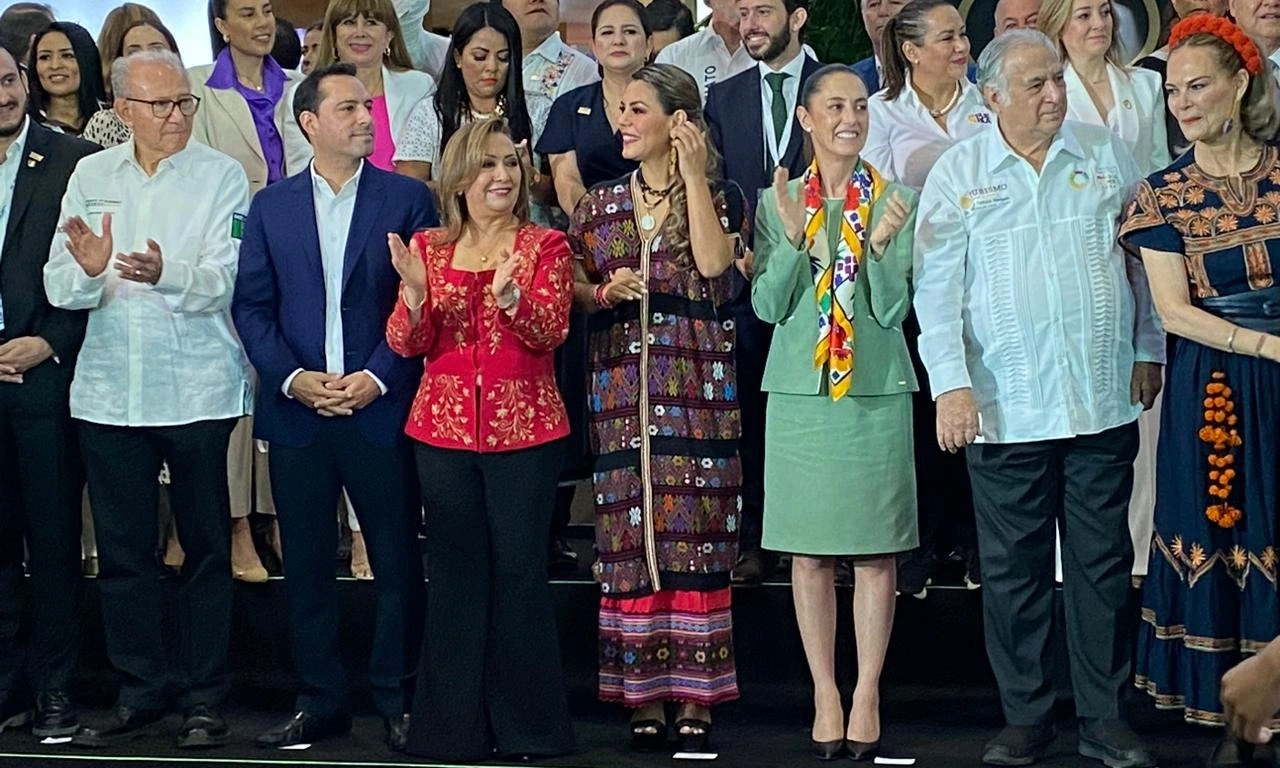 Asiste gobernadora de tlaxcala al tianguis turístico méxico 2023