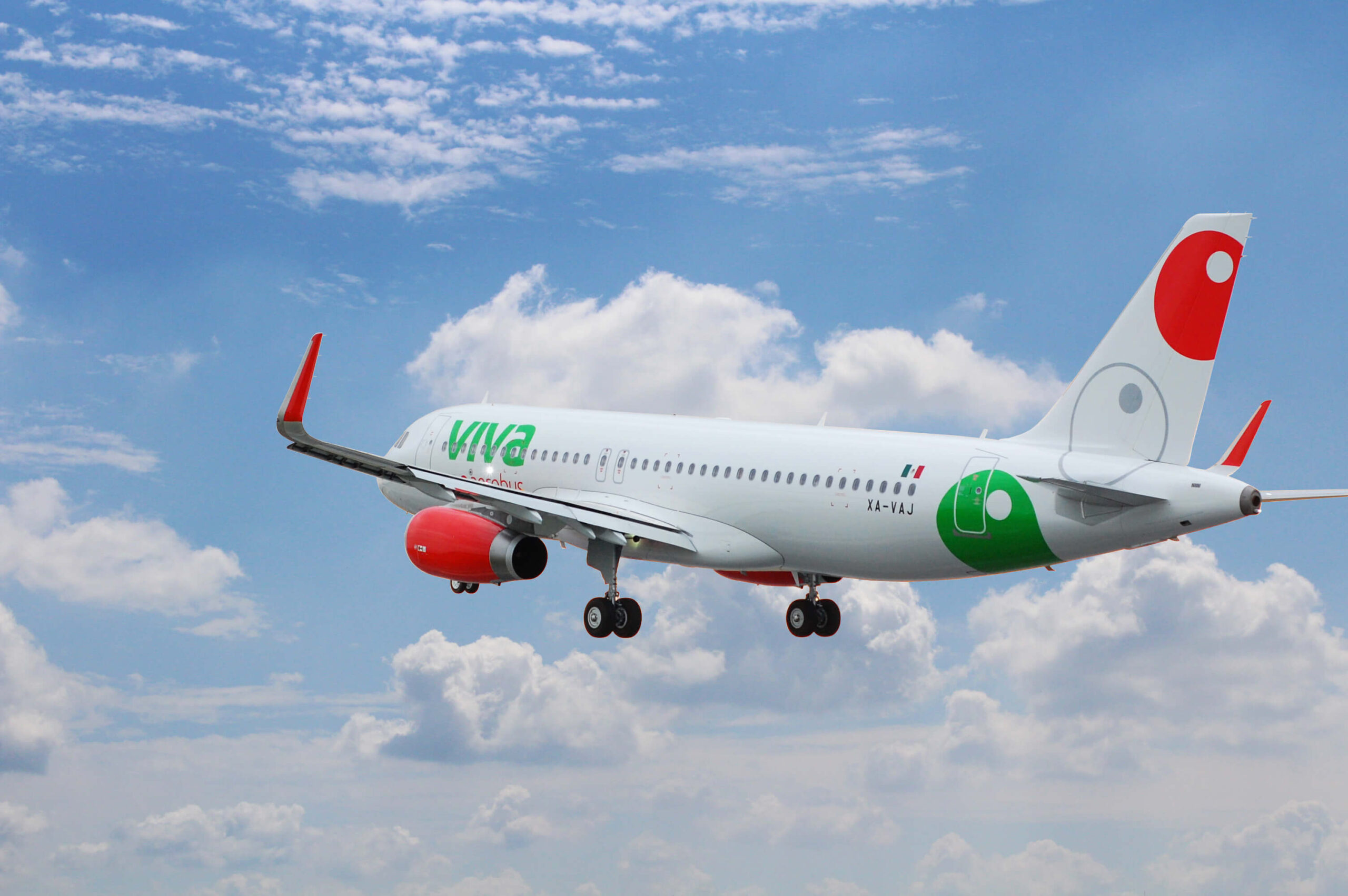 Viva Aerobús inaugura nueva ruta aérea Cancún-Quito