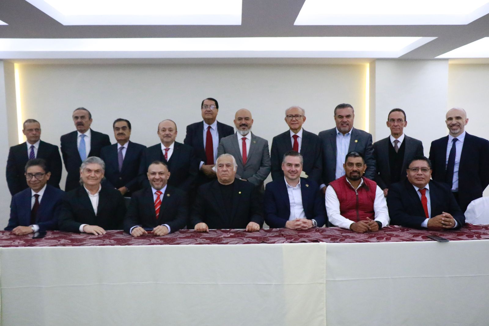 Sectur y Diputados acuerdan fortalecer acciones enbeneficio de la actividad turística