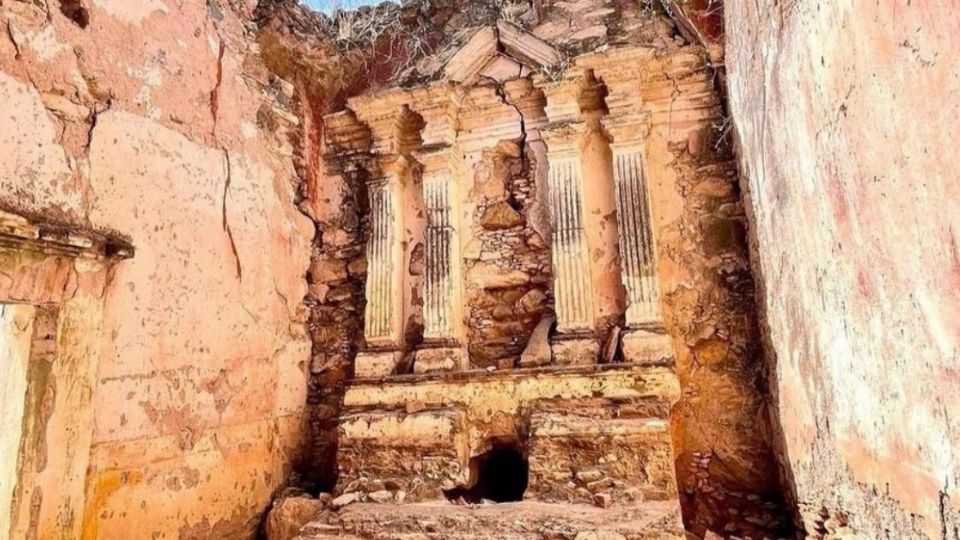 Visita la iglesia en ruinas que te hará sentir como en Jordania