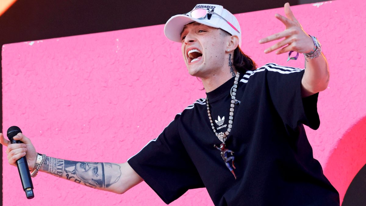 Peso pluma no se la cree; llevará sus corridos bélicos al show de jimmy fallon la revista del sureste mx Peso Pluma Jimmy Fallon