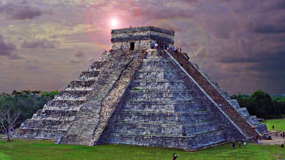 Qué es el fenómeno de la serpiente de plata que sorprendió en Chichén Itzá