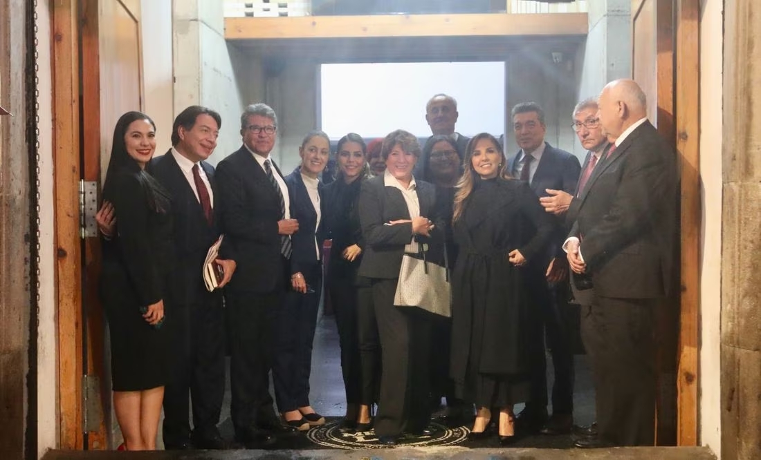 Morena: noche de lluvia, cena de corcholatas y festejo por la histórica victoria de Delfina en el Edomex