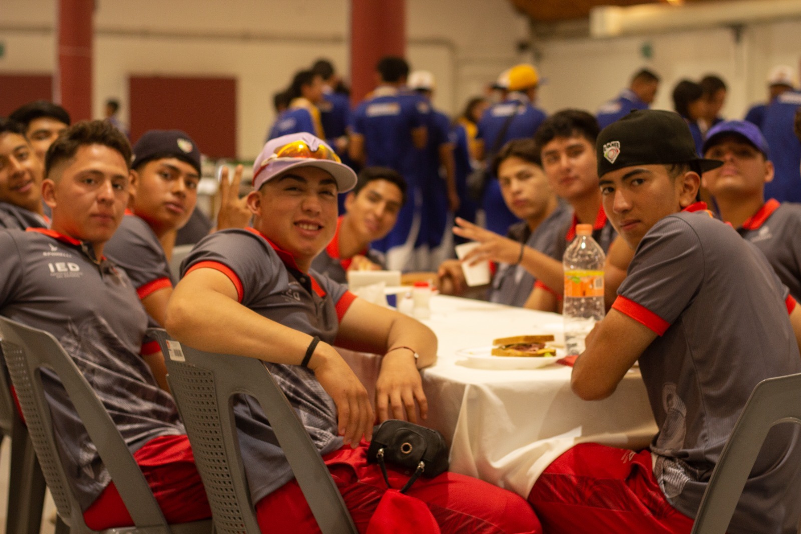 Recibe tabasco con cálida bienvenida a primeros atletas que competirán en los nacionales conade la revista del sureste mx Whatsapp Image 2023 06 07 At 10.38.18 Pm 1