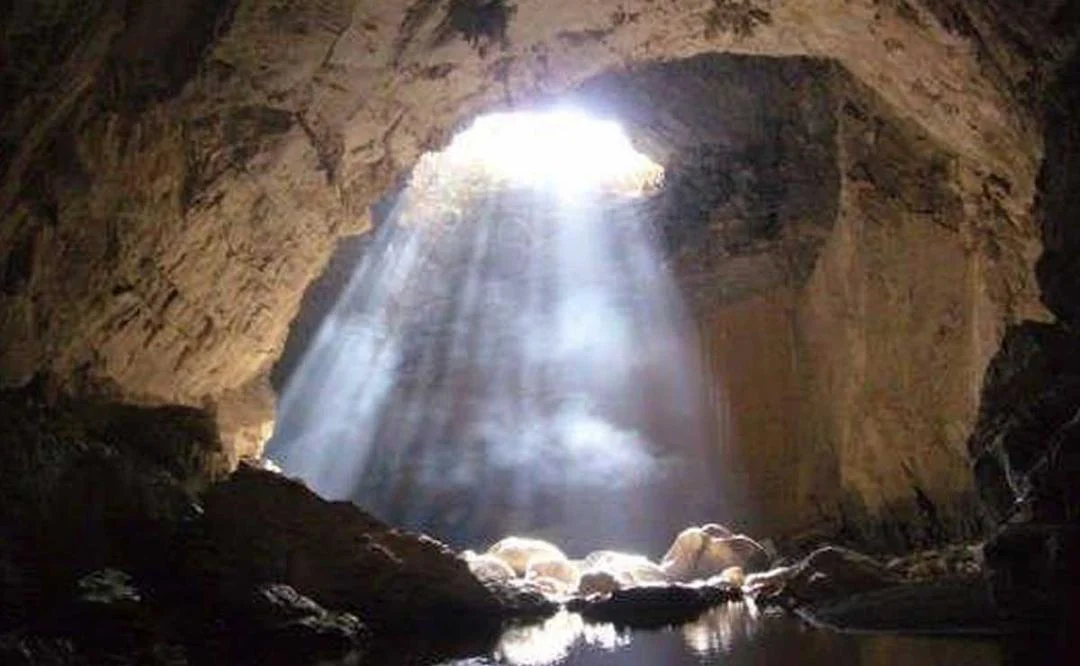 El Chonta, un río subterráneo de Guerrero para los poblanos aventureros