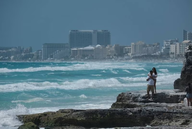 Turistas extranjeros dejan ‘menos lana’ durante el spring break en México