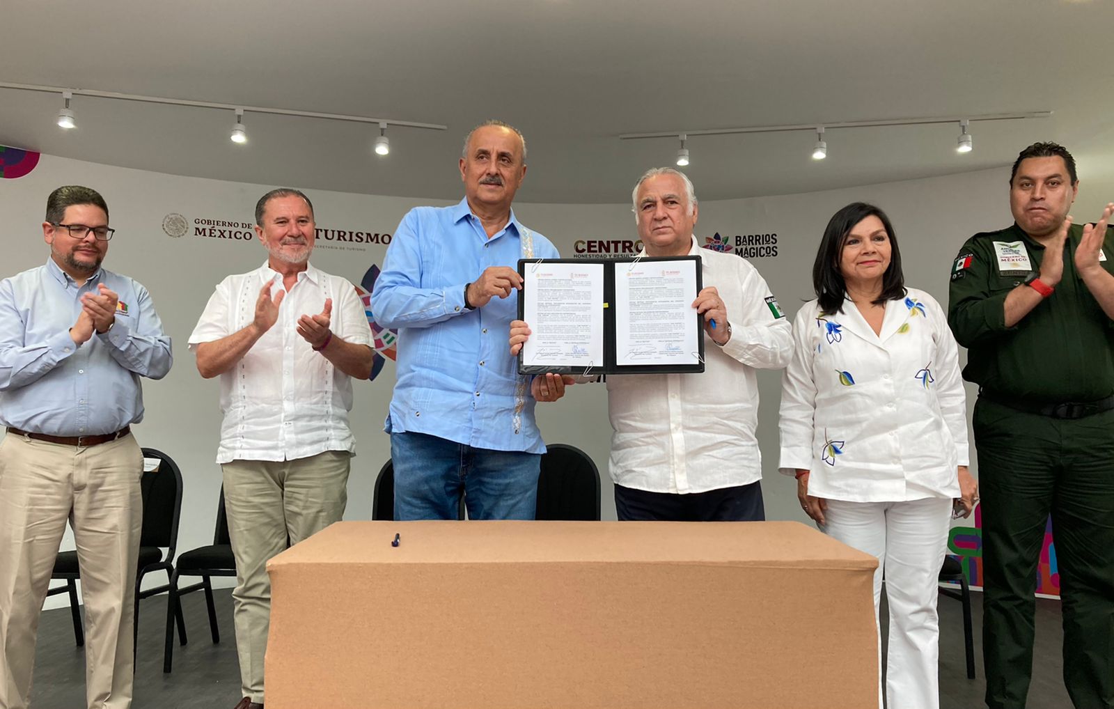 Tabasco se reconcilia con su vocación turística al ser Zona Luz nombrado "Barrio Mágico": Carlos Merino