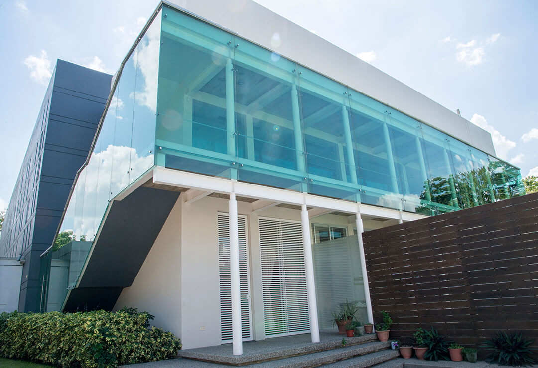 Gallery Lxg 02
