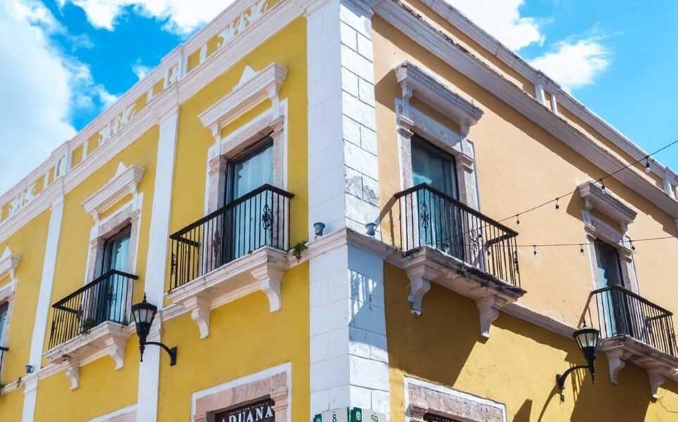 Recorre la antigua residencia de un personaje ilustre mientras saboreas la gastronomía mexicana