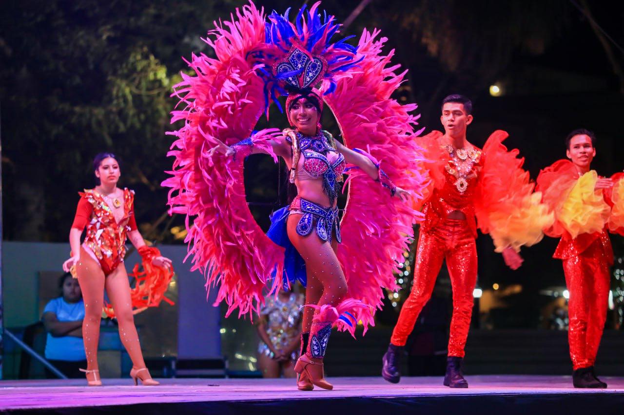 "¡Comienza la Fiesta! Carnaval Playa del Carmen 2024: Diversión, Música y Color en las Calles"