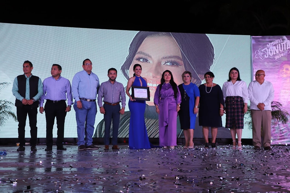 ¡Brillo y Belleza! Anabella Gil es Presentada como Embajadora de Jonuta para la Feria Tabasco 2024