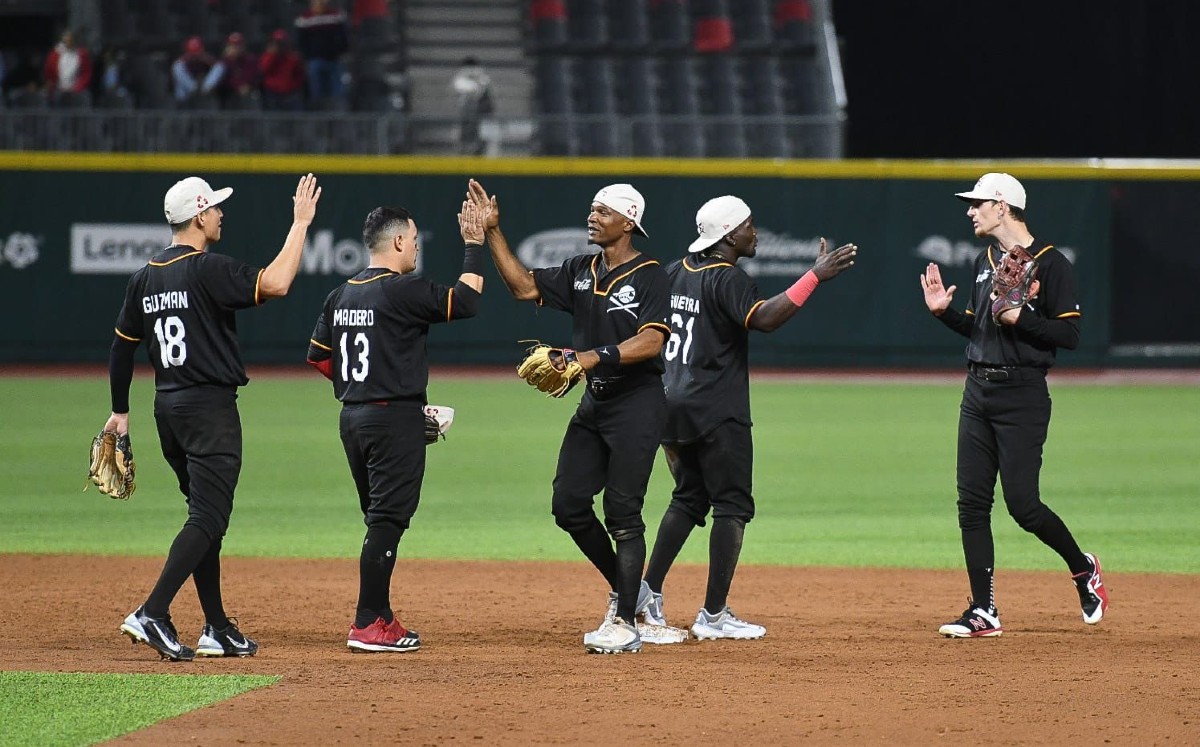 Piratas de campeche: la historia detrás de sus dos grandes campeonatos la revista del sureste mx Piratas Vence Diablos Rojos Juego