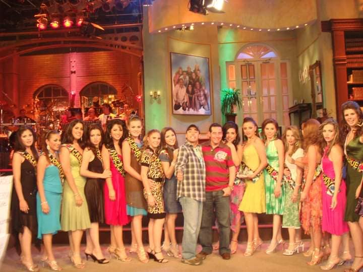 El Encanto de las Embajadoras: Recuerdos en los Foros de TV de la Ciudad de México"