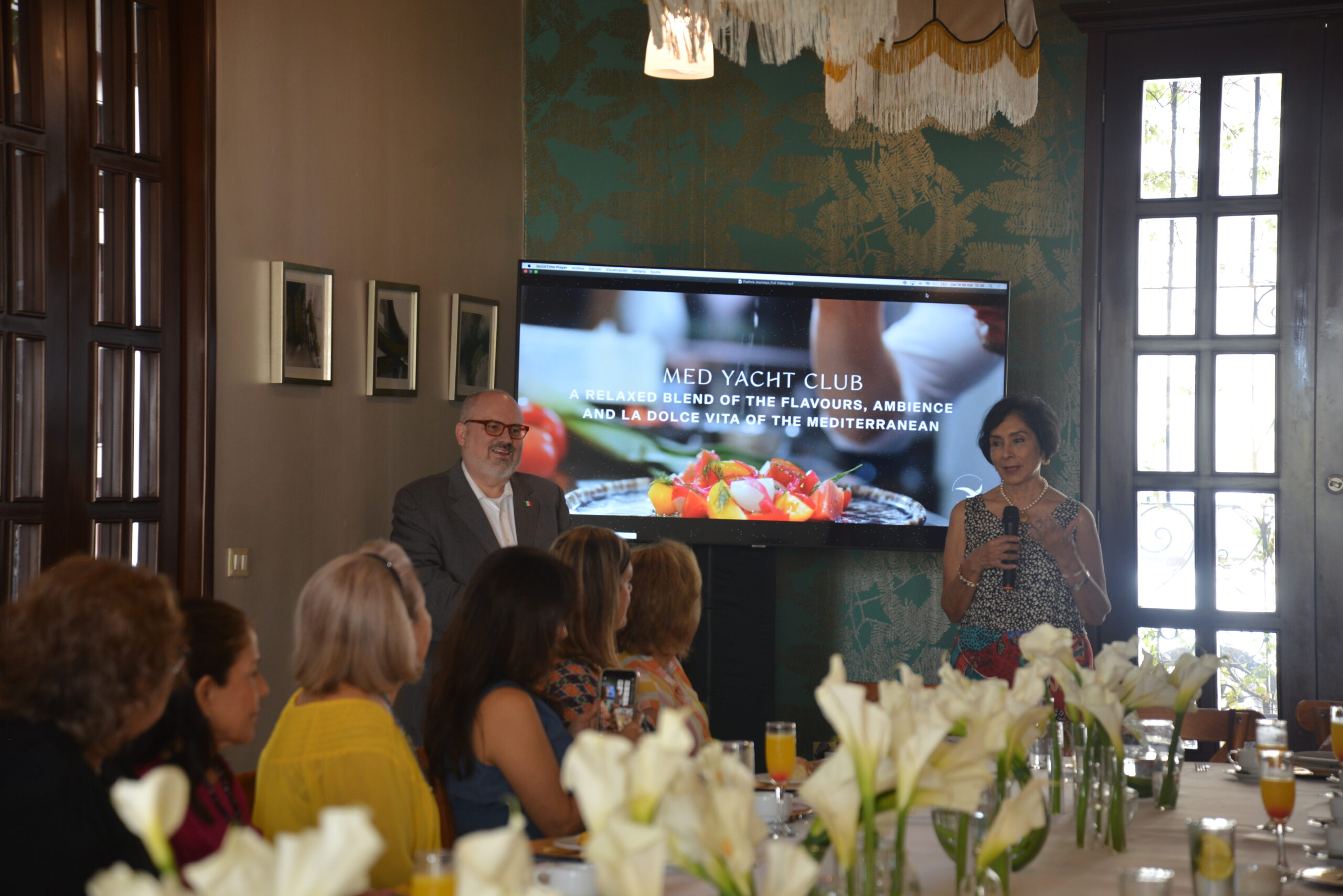 Exclusivo Brunch entre Alcatraces: La Experiencia VIP de Creatur Viajes con Explora Journeys