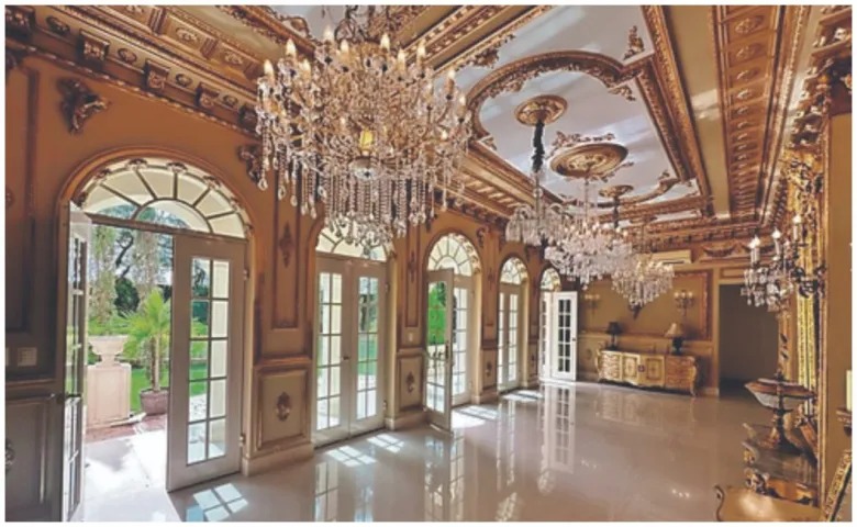 Un Palacio En Yucatan Toque Frances En Una Residencia Al Norte De Merida