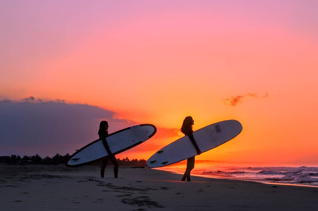 Dia Internacional Del Surf