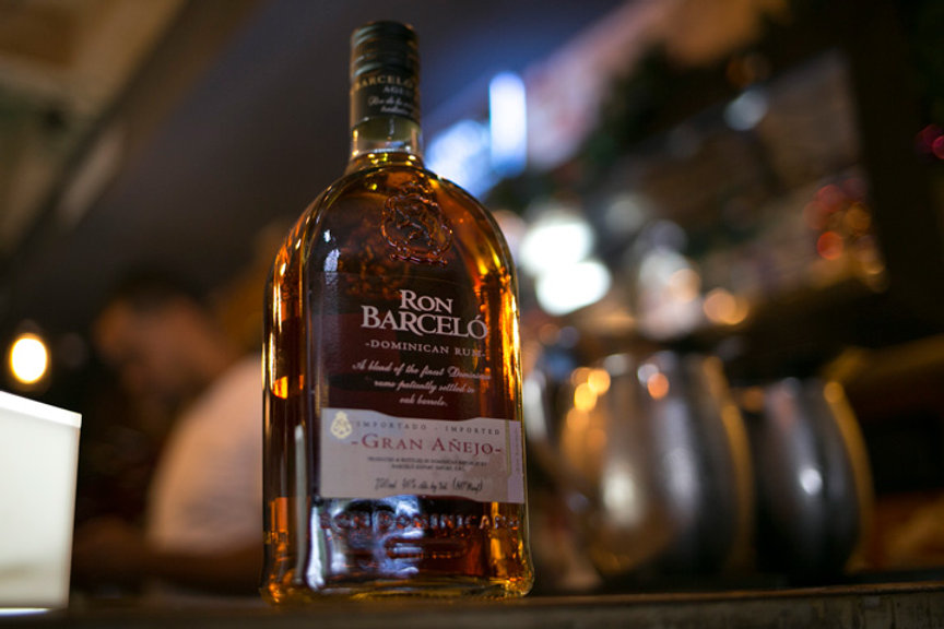 Celebra El Dia Del Ron Descubre Los Mejores Paises Para Degustar Este Destilado Unico