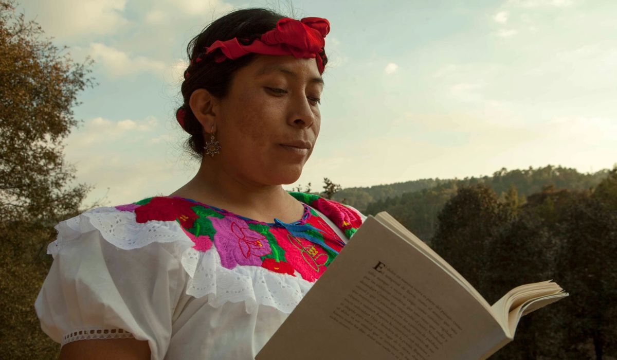 Ruperta Bautista Poeta Tzotzil Gana El Premio De Literaturas Indigenas De America 2024