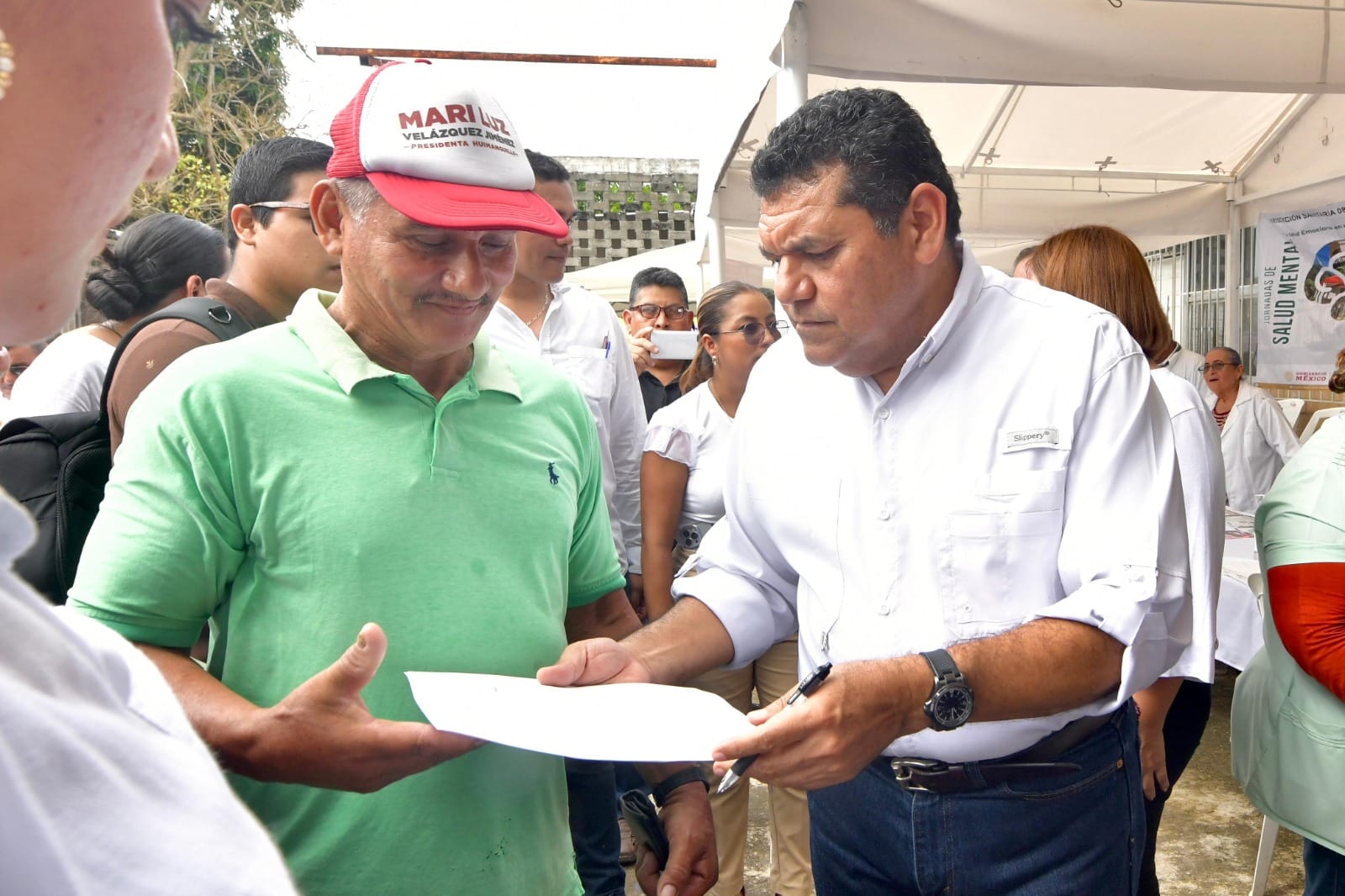 Ciudadanos celebran la nueva gestión del gobierno en territorio: “nunca se había visto esto” la revista del sureste mx 465057622 4700027510222269 6363765090299655854 N