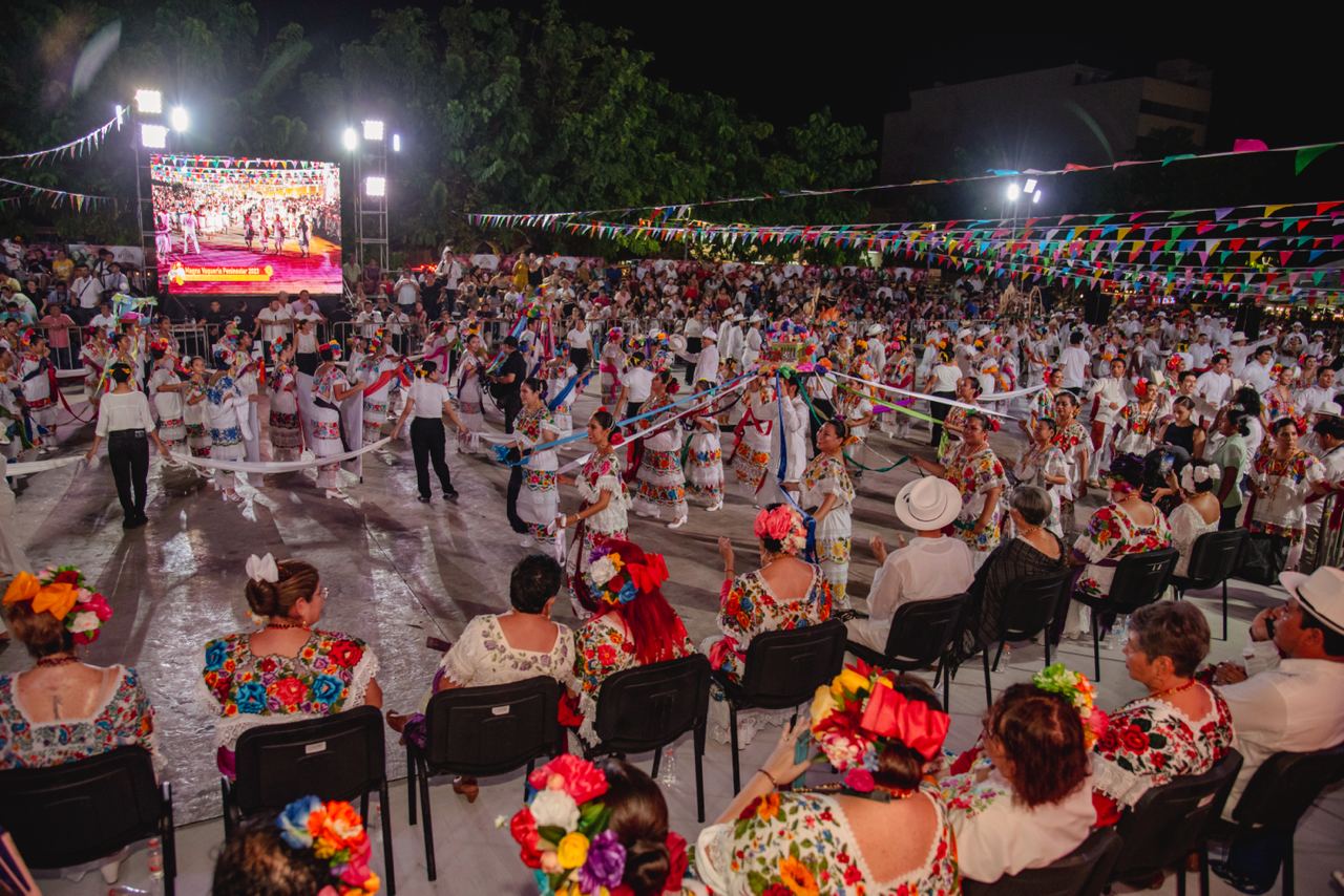 Magna Vaqueria Peninsular 2024 El Ritmo De La Jarana Y La Elegancia De Los Trajes Tipicos Brillaran En El Malecon De Campeche
