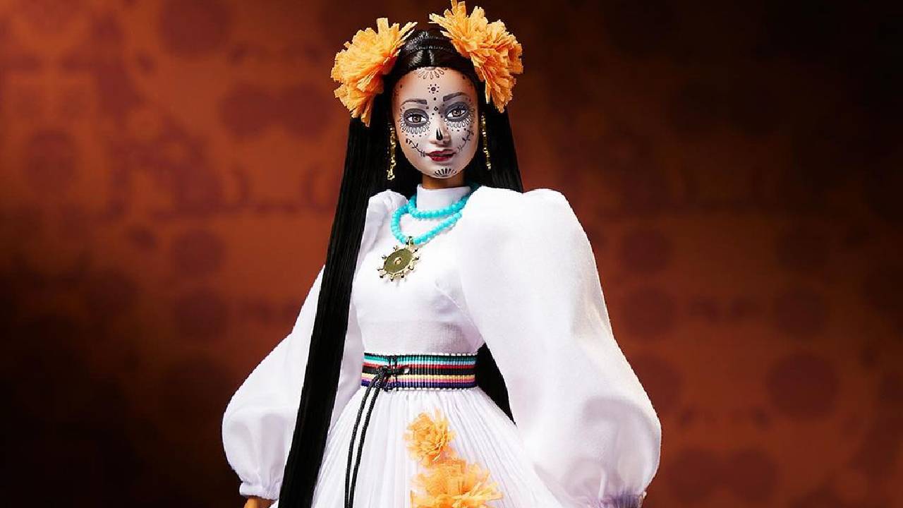 Nueva Barbie de Día de Muertos diseñada por Kris Goyri: Una fusión de tradición y modernidad