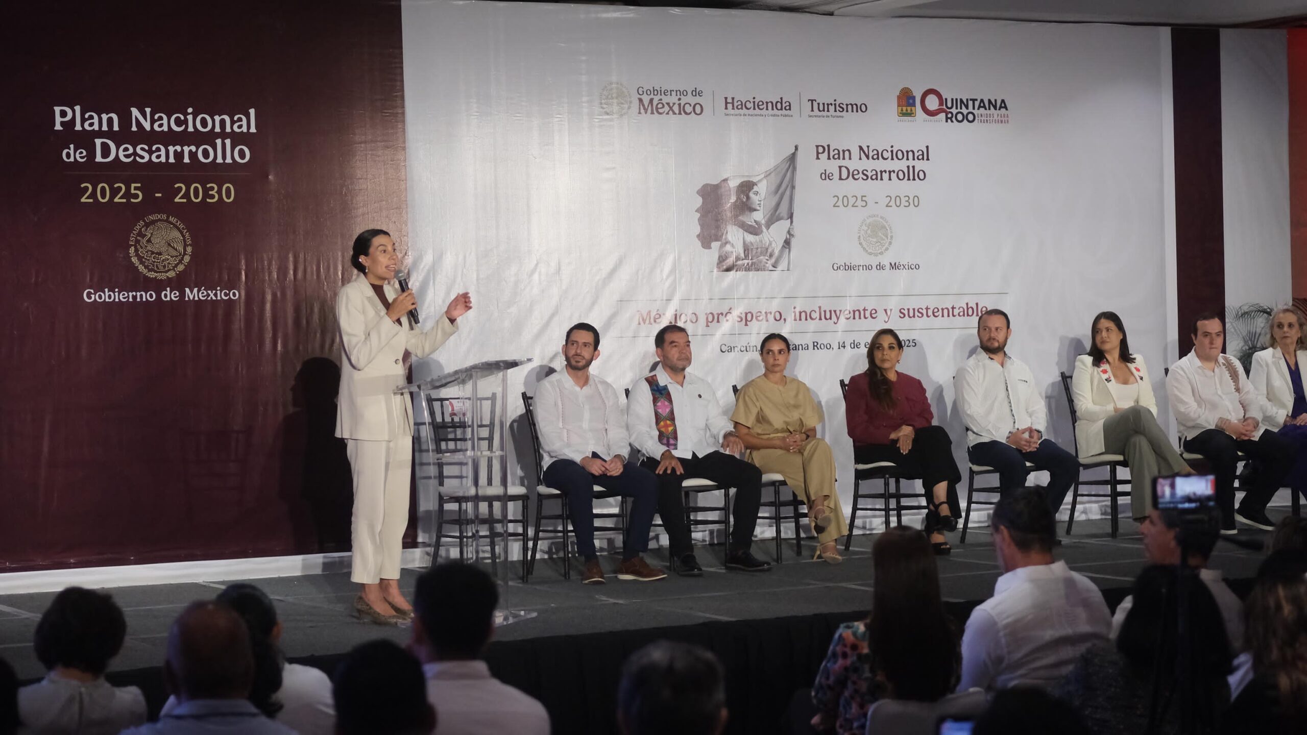 Presentan El Plan Nacional De Desarrollo En Qroo Lo Encabezan Mara Lezama Y Josefina Rodriguez Scaled