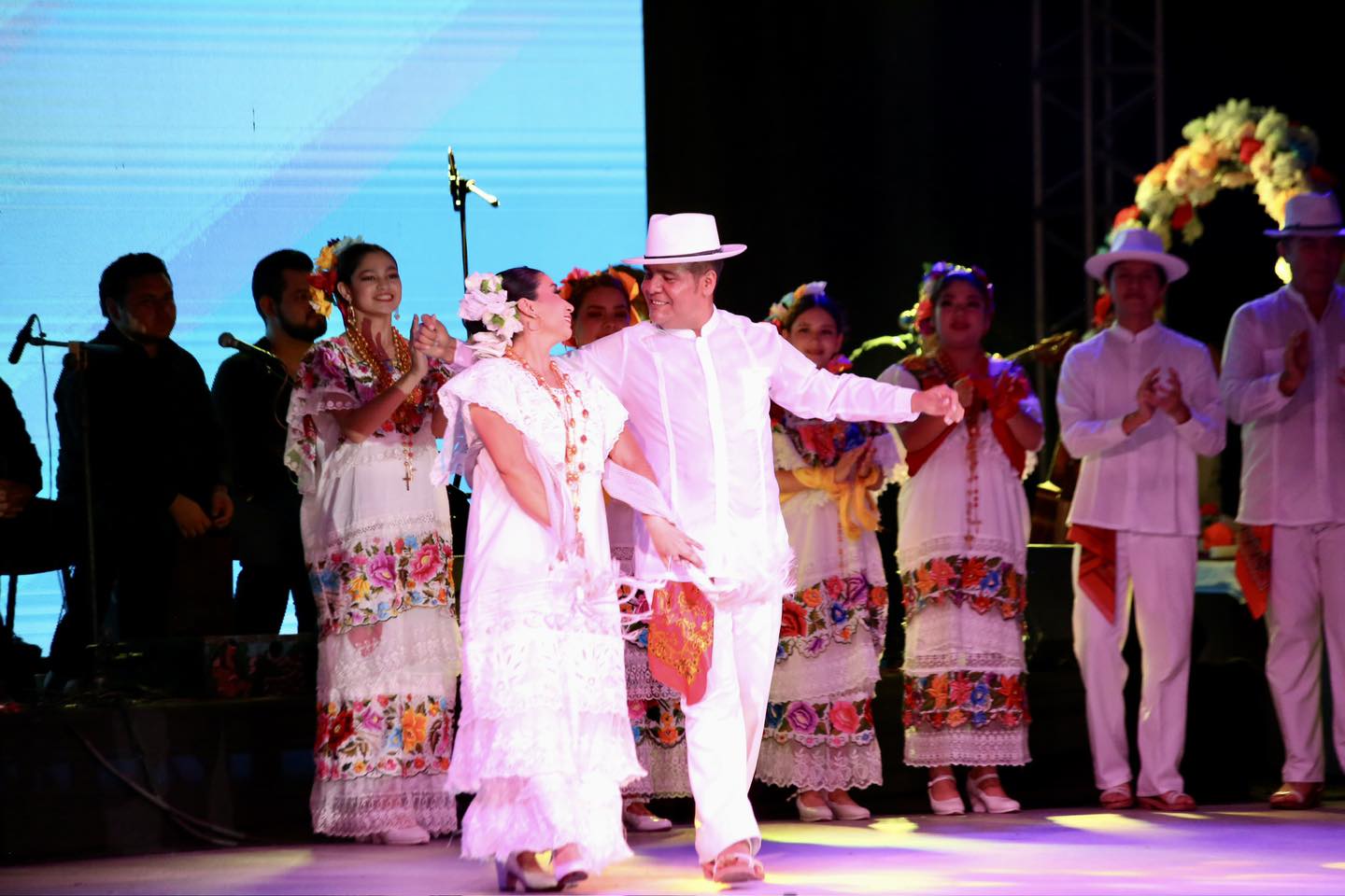 El ballet folklórico de villahermosa ilumina el festival ceiba 2024 con la magia del sureste mexicano la revista del sureste mx El Ballet Folklorico De Villahermosa Ilumina El Festival Ceiba 2024 Con La Magia Del Sureste