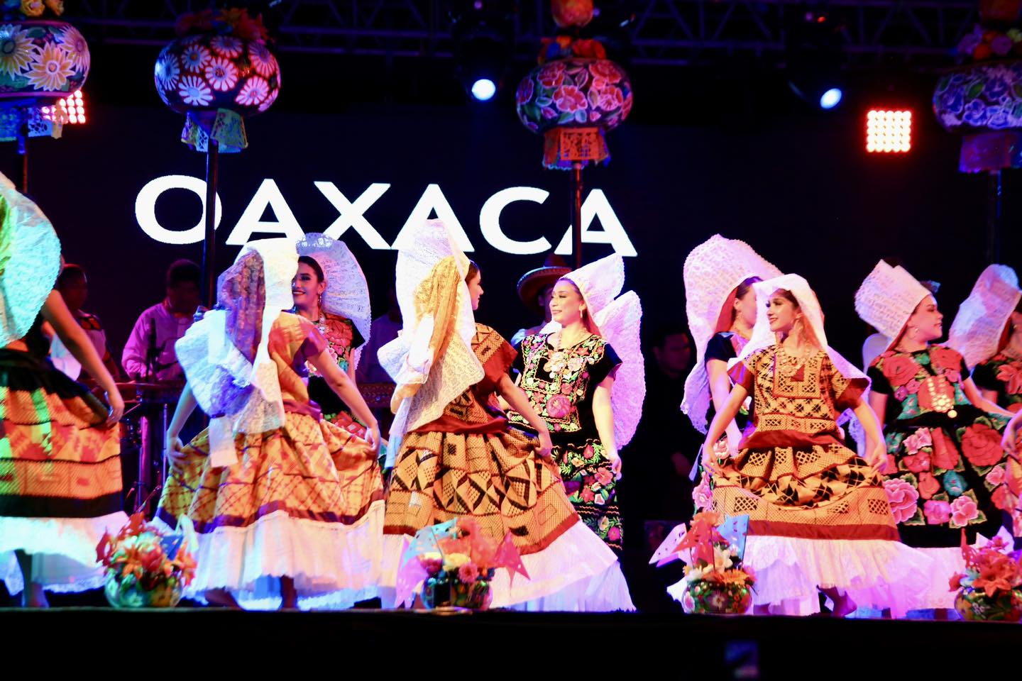 El ballet folklórico de villahermosa ilumina el festival ceiba 2024 con la magia del sureste mexicano la revista del sureste mx El Ballet Folklorico De Villahermosa