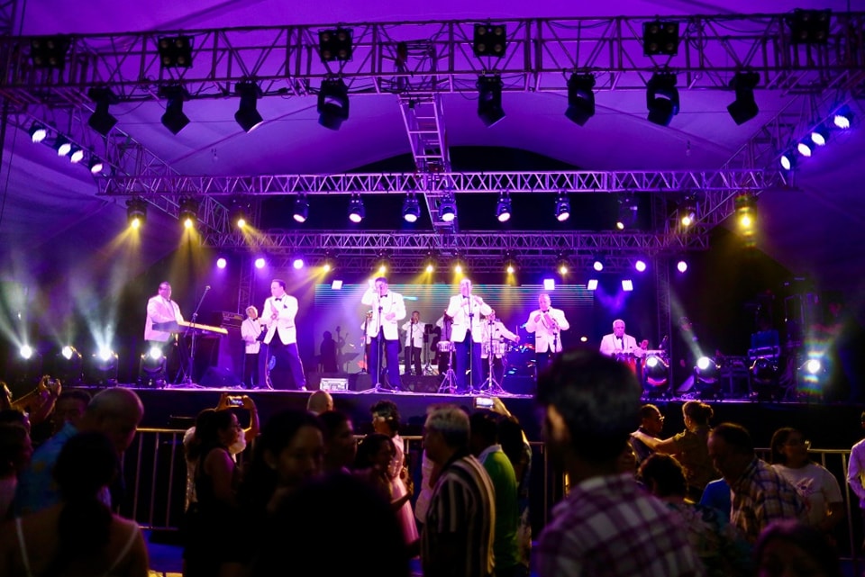 La sonora santanera cierra con broche de oro el festival ceiba 2024: una noche inolvidable de ritmo, tradición y alegría la revista del sureste mx La Sonora Santanera Cierra Con Broche De Oro El Festival Ceiba 2024