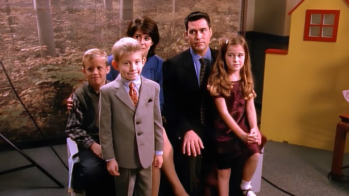 ¡dewey sal de ahí, esa no es tu familia! Confirman que el actor original de dewey no regresará a malcom la revista del sureste mx Dewwey 1