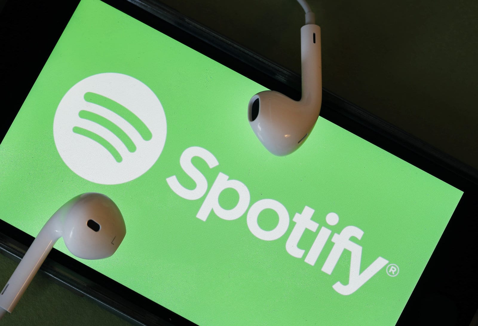 Finaliza servicio gratuito en Spotify; bloquean APKS