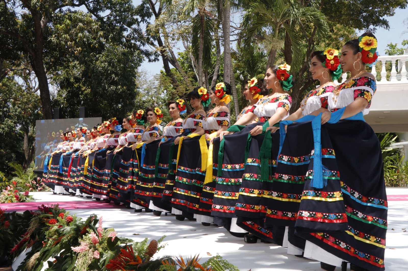 Comienzan actividades de preferia con presentación a medios de las 17 aspirantes la revista del sureste mx Feria 1