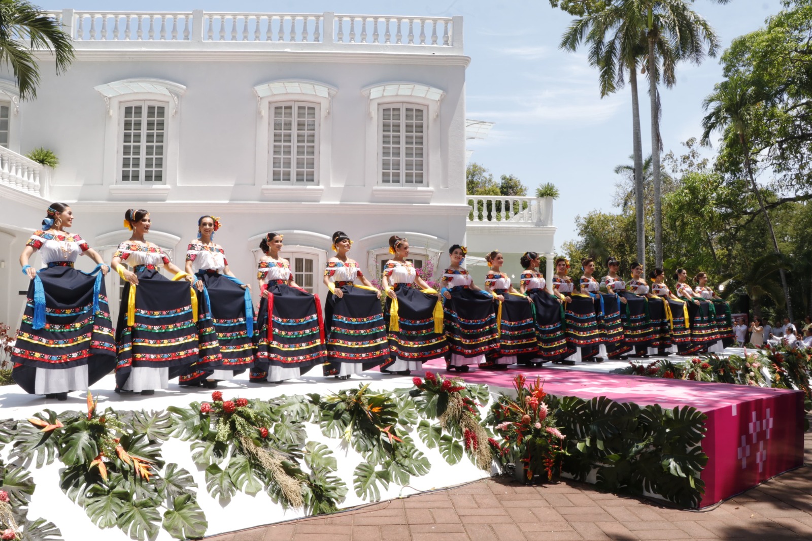 Comienzan actividades de preferia con presentación a medios de las 17 aspirantes la revista del sureste mx Feria 2