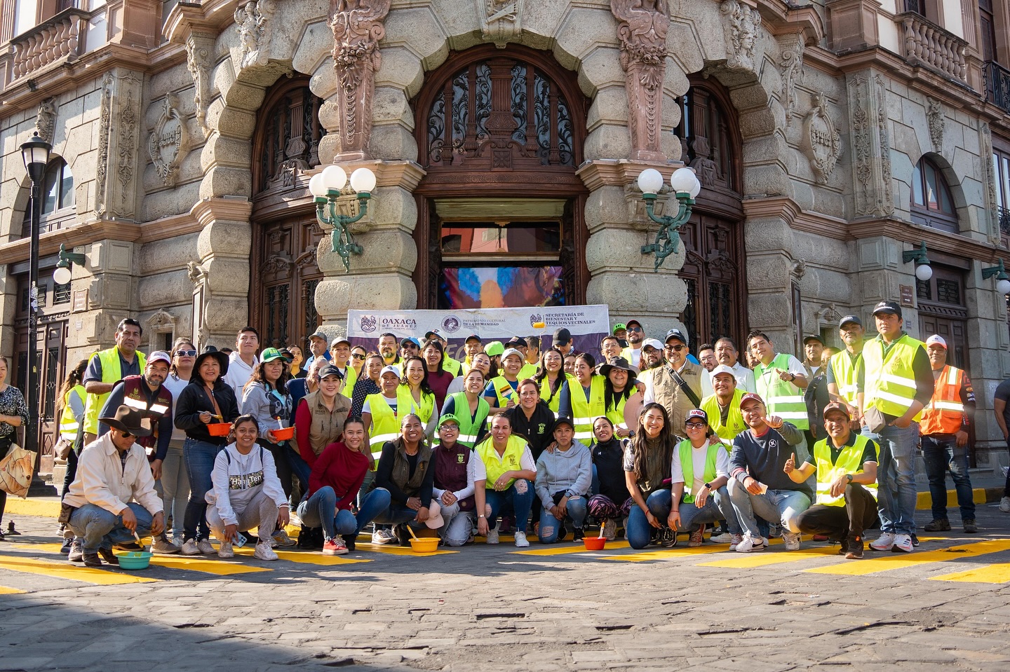 Oaxaca de juárez transforma su centro histórico con tequio vecinal la revista del sureste mx O 1