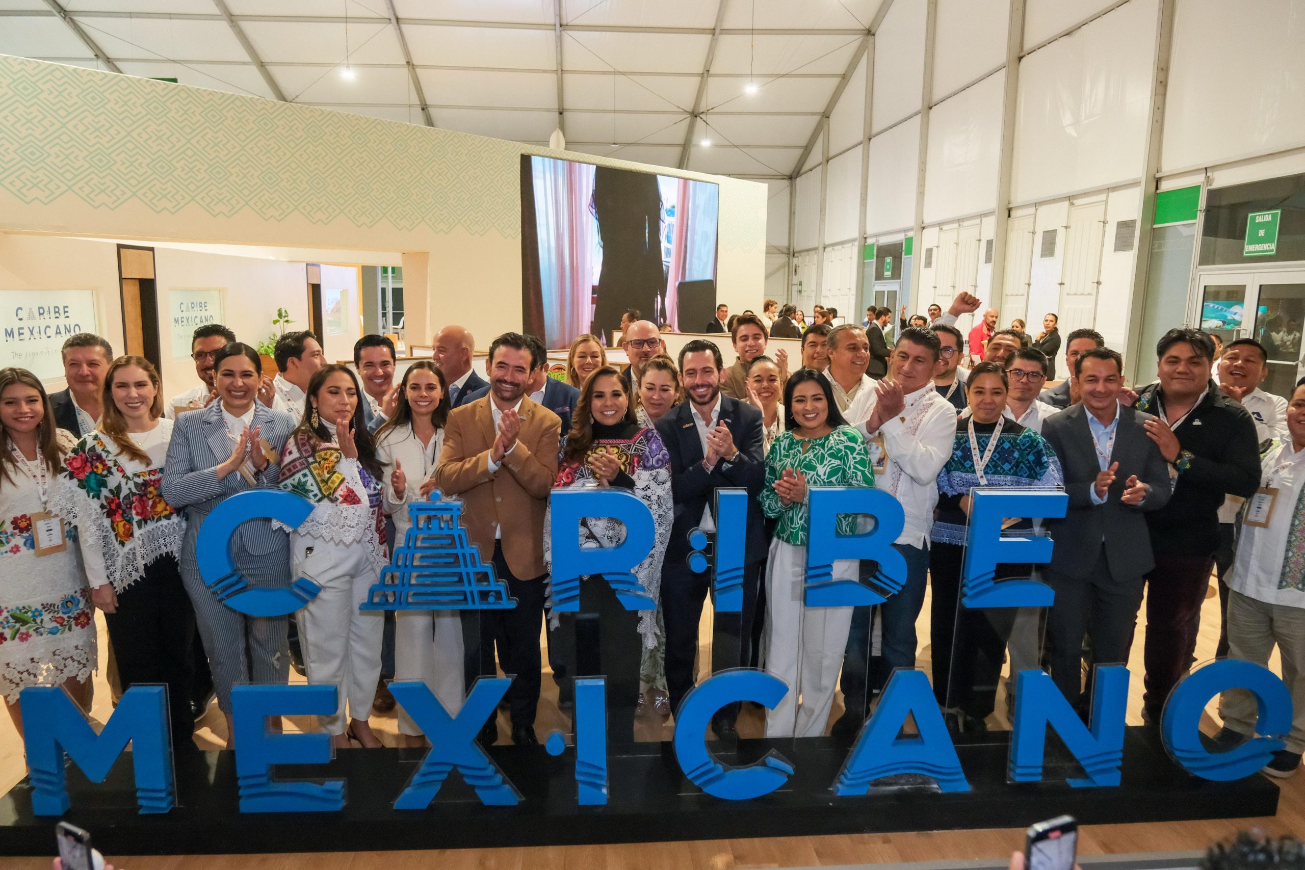 Inaugura mara lezama pabellón del caribe mexicano en el tianguis turístico de méxico 2025 la revista del sureste mx Q 2
