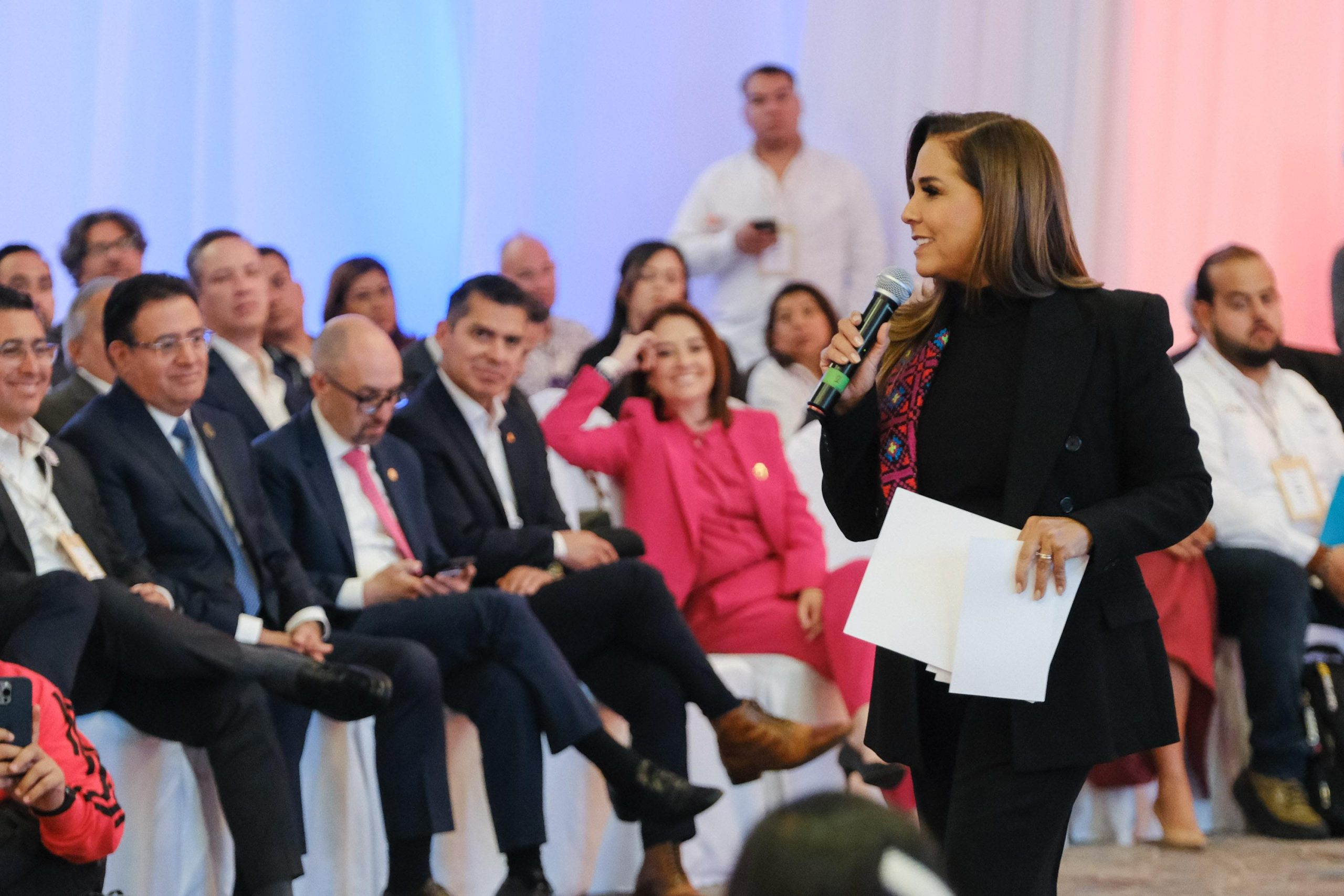 Presenta Qroo modelo de turismo comunitario Maya Ka’an en Tianguis Turístico 2025