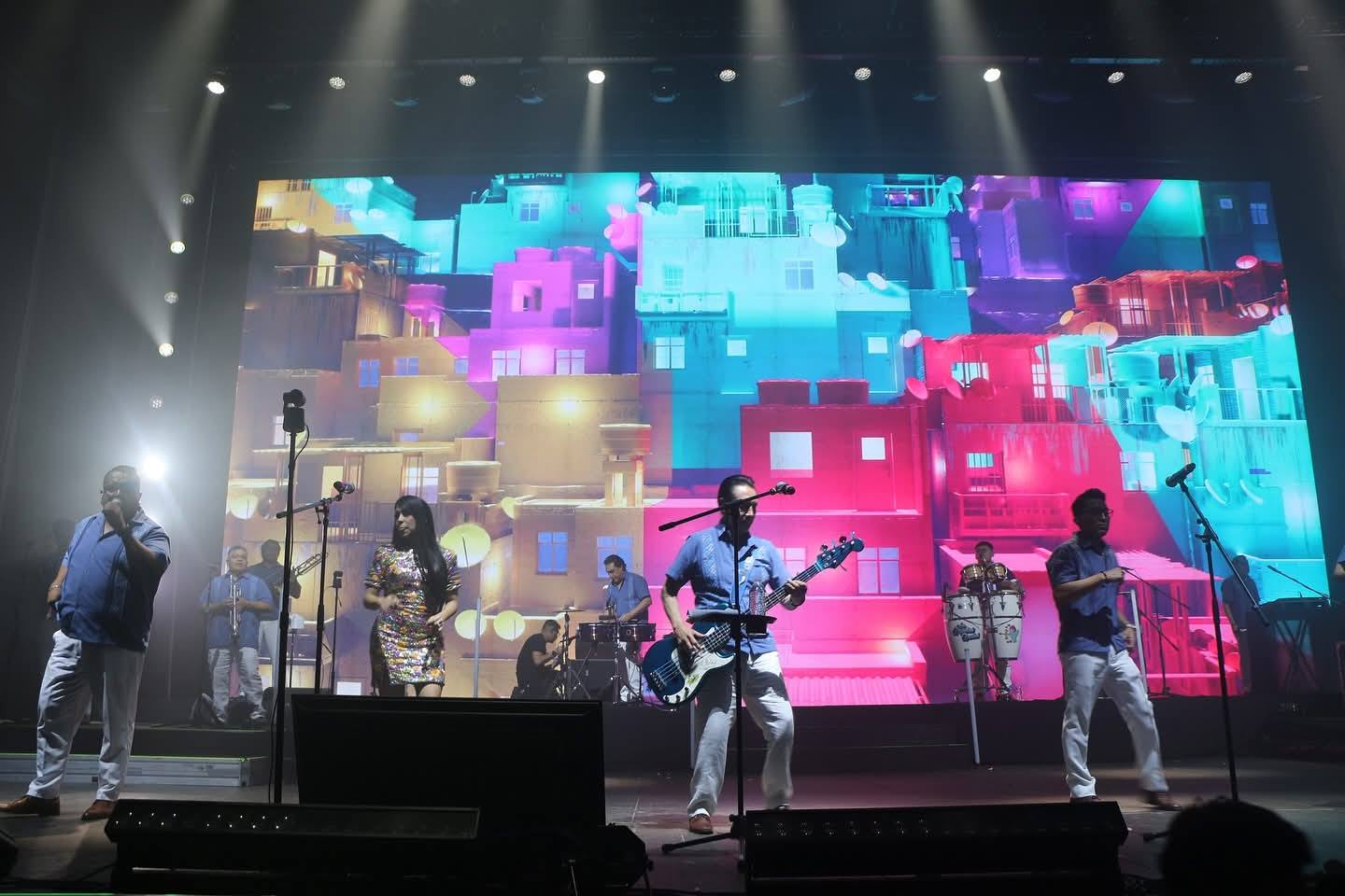 ¡éxito total! Los ángeles azules llenan world trade center en el carnaval de veracruz 2025 la revista del sureste mx Angeles 3