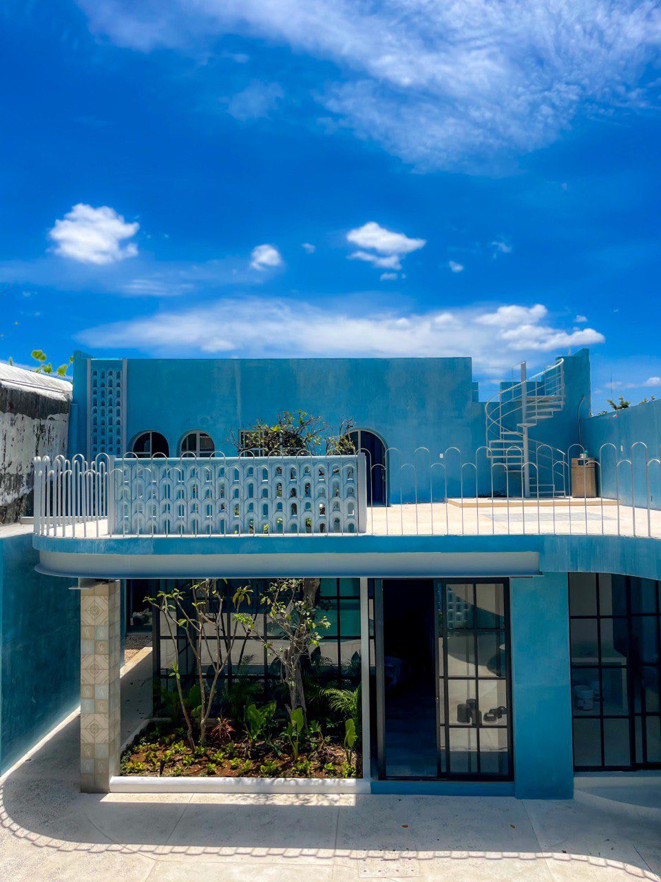 Confianza empresarial impulsa el crecimiento turístico en Yucatán Yucatán refuerza su crecimiento turístico con nuevas inversiones hoteleras como Casa Amate 62, ampliando su oferta de hospedaje y generando mayor derrama económica en la región. https://larevistadelsureste.com