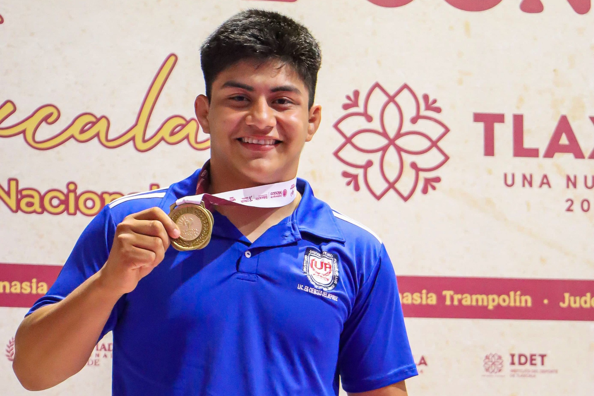 Fernando solano da a tabasco oro histórico en luchas asociadas tras 19 años de espera la revista del sureste mx Conadelucha 3