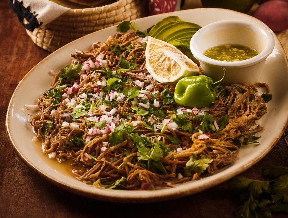 10 platillos que te harán saborear el alma de yucatán este verano 2025 la revista del sureste mx Tizic De Venado 1